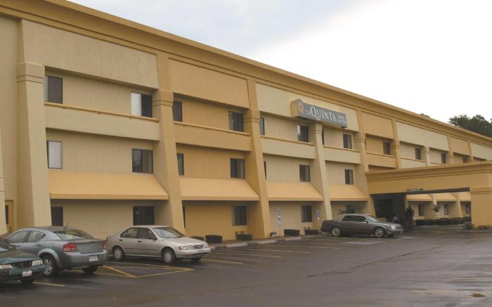 Hawthorn Extended Stay by Wyndham Jackson