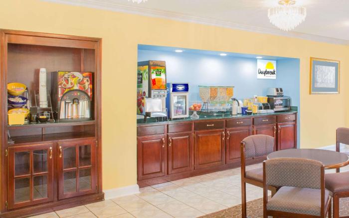 Days Inn by Wyndham Andalusia
