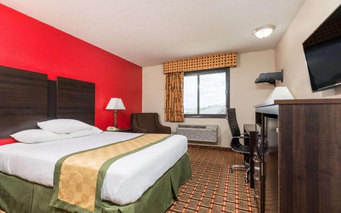 Days Inn by Wyndham Muncie -Ball State University