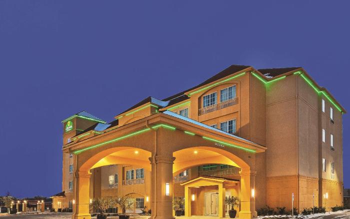 La Quinta Inn & Suites by Wyndham Fort Worth Eastchase