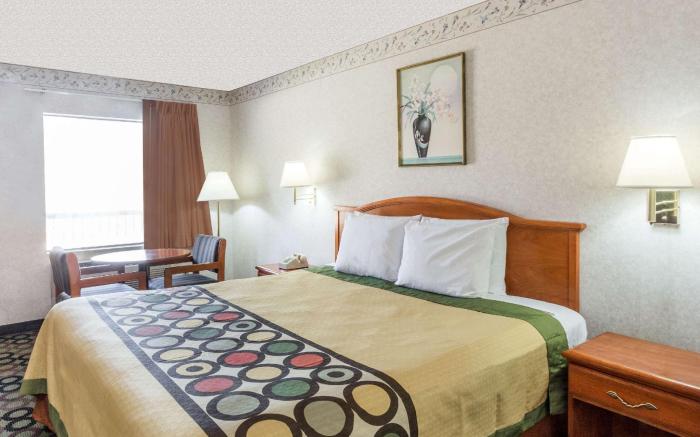 Super 8 By Wyndham Ashburn