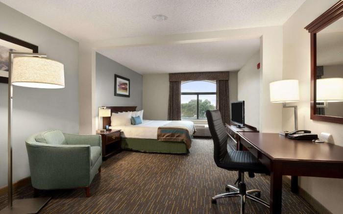 Wingate by Wyndham Round Rock Hotel & Conference Center