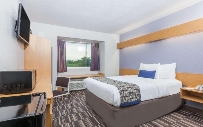 Microtel Inn & Suites by Wyndham Ardmore