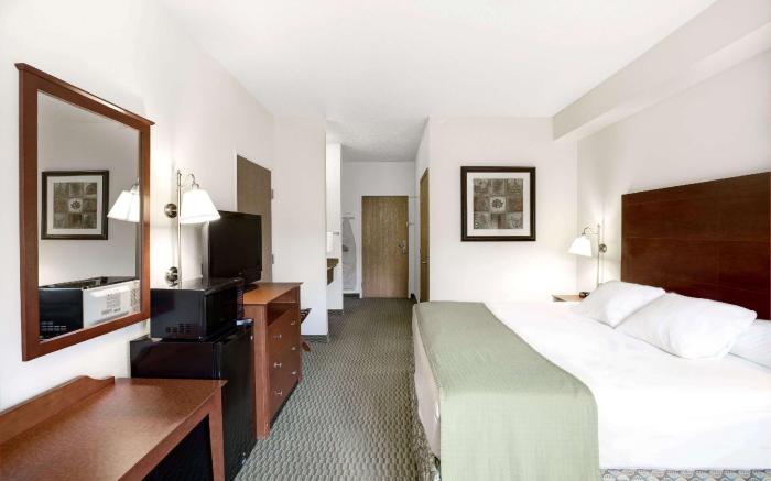 Days Inn by Wyndham Carroll