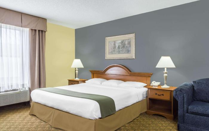 Days Inn by Wyndham Selma