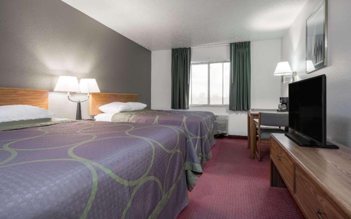 Super 8 By Wyndham Fond Du Lac