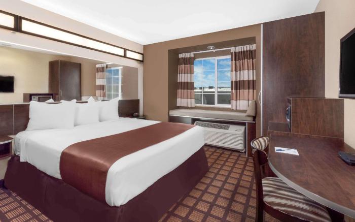 Microtel Inn & Suites by Wyndham Midland