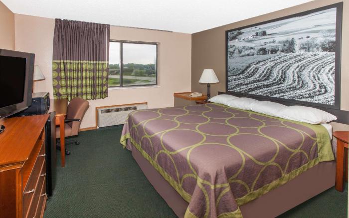 Super 8 By Wyndham Anamosa Ia