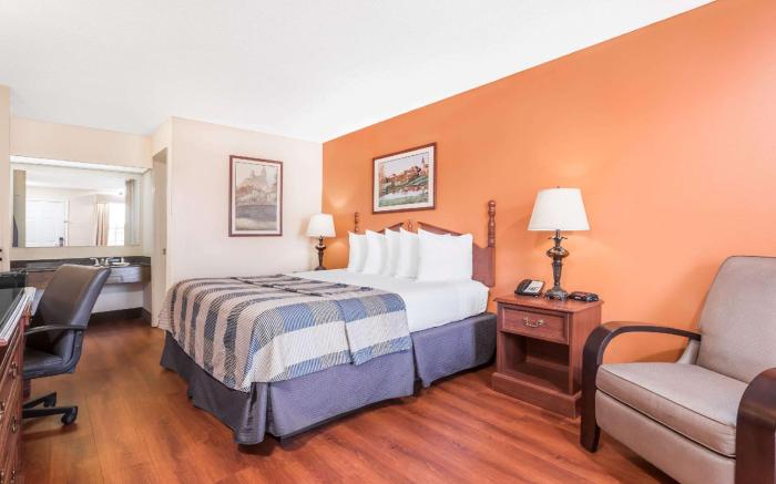 Days Inn by Wyndham Americus