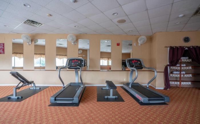 Admiralty Inn & Suites - a Red Collection Hotel