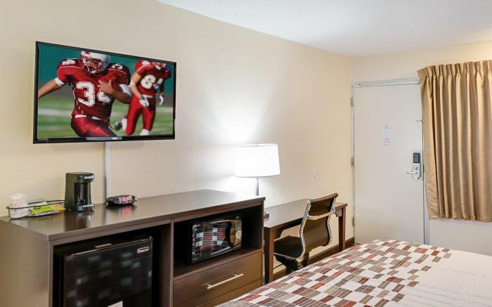 Red Roof Inn Indianapolis - Castleton