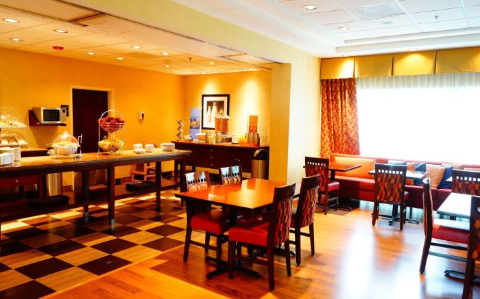Hampton Inn by Hilton Guadalajara - Airport