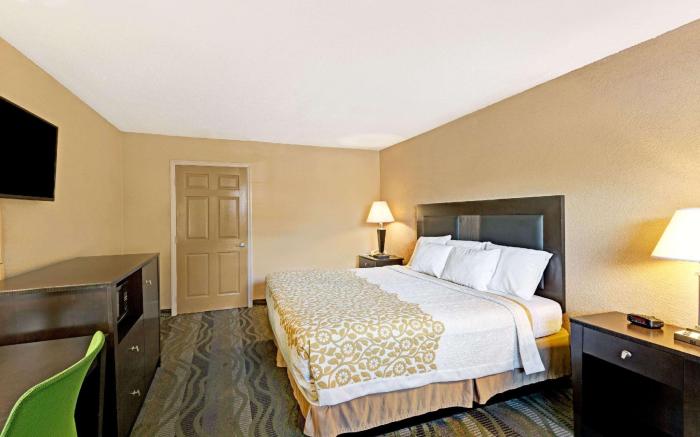 Days Inn by Wyndham Cherokee Near Casino