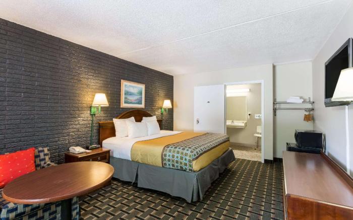 Travelodge by Wyndham Savannah Area/Richmond Hill