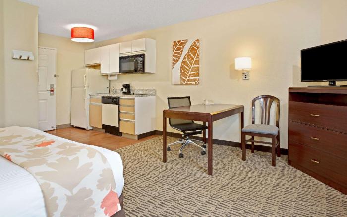 MainStay Suites Cincinnati Blue Ash