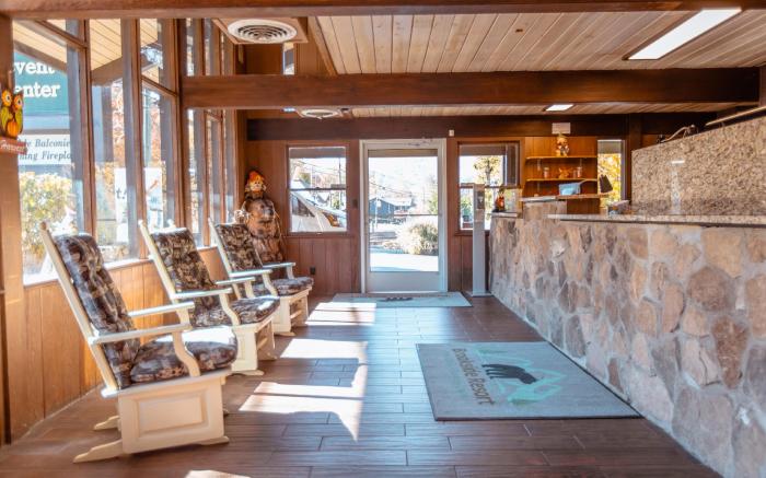 Brookside Lodge