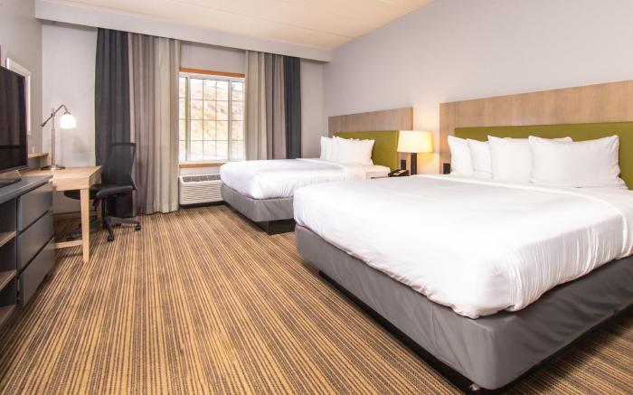 Country Inn & Suites by Radisson, Rapid City, SD