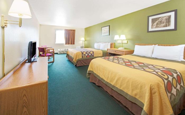 Super 8 By Wyndham Bonne Terre