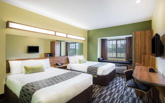 Microtel Inn & Suites by Wyndham Opelika