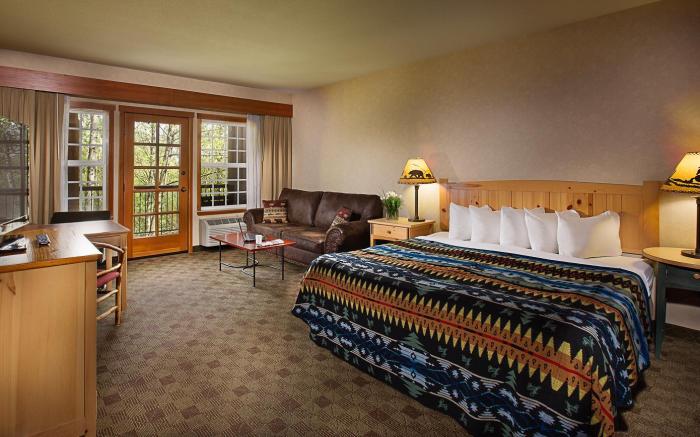 Heathman Lodge