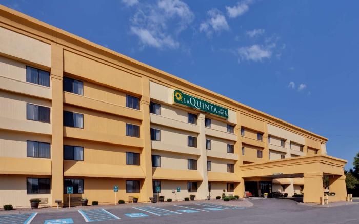 La Quinta Inn & Suites by Wyndham Plattsburgh