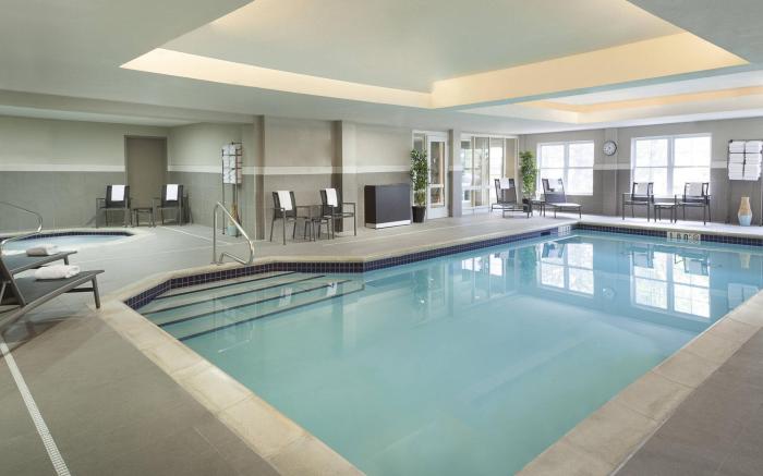 Cambridge Suites Mississauga
