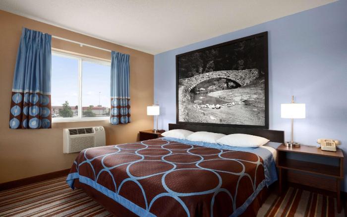 Super 8 By Wyndham Council Bluffs Ia Omaha Ne Area