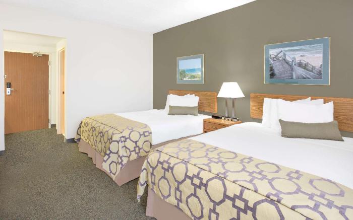 Baymont by Wyndham Janesville