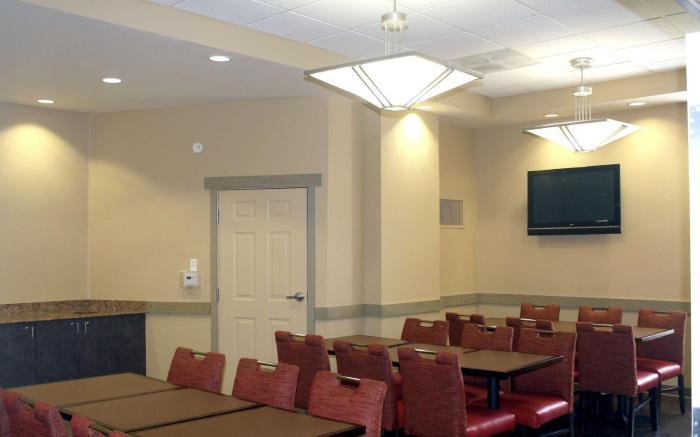 Extended Stay America Suites - San Rafael - Francisco Blvd. East