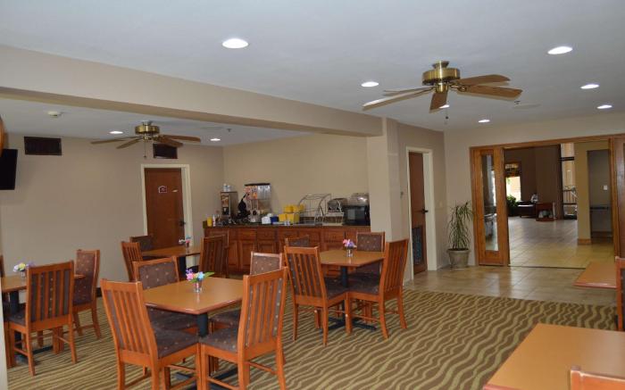 Days Inn & Suites by Wyndham Cuba