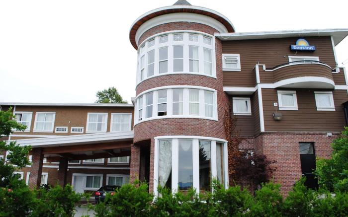 Days Inn by Wyndham Surrey