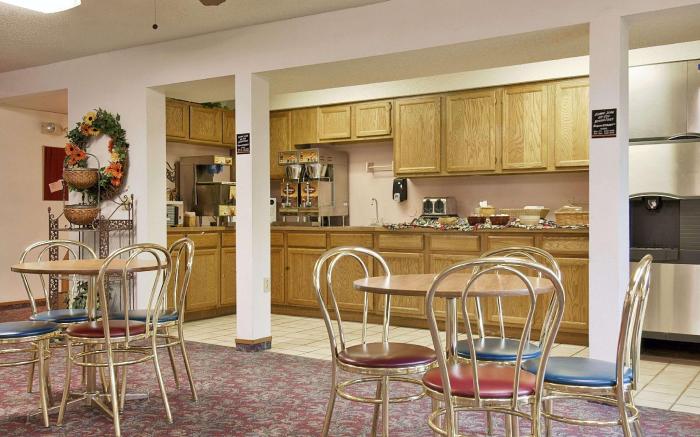 Days Inn by Wyndham Omaha/West Dodge