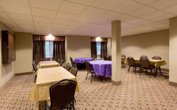 Microtel Inn & Suites by Wyndham Sylva Dillsboro Area