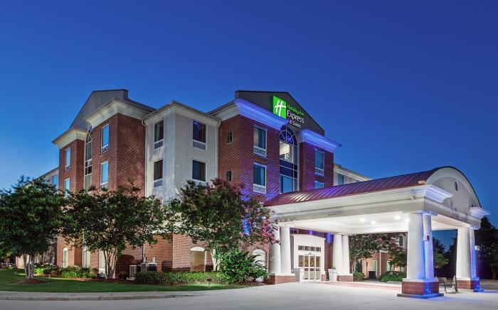 Holiday Inn Express & Suites Baton Rouge East By IHG