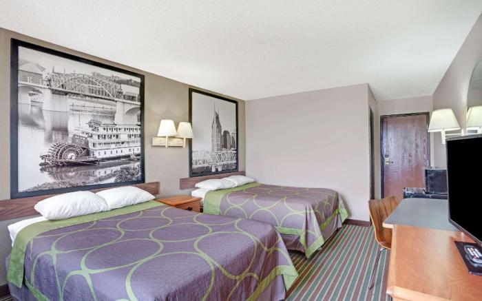 Super 8 By Wyndham Nashville/ Dntn/ Opryland Area