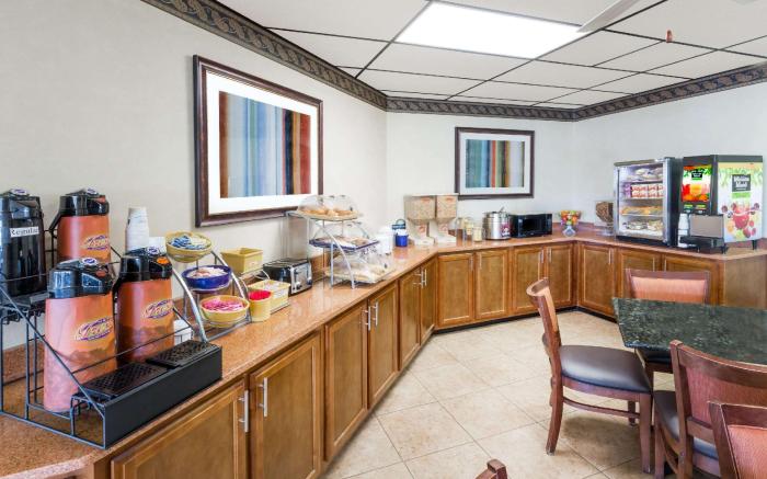 Days Inn by Wyndham Batesville