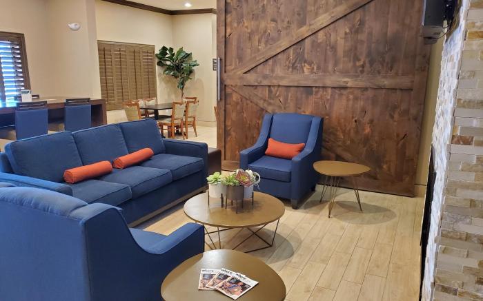 Comfort Inn & Suites Tempe Phoenix Sky Harbor Airport