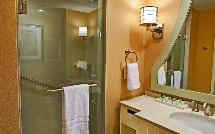 Embassy Suites Houston Downtown Hotel