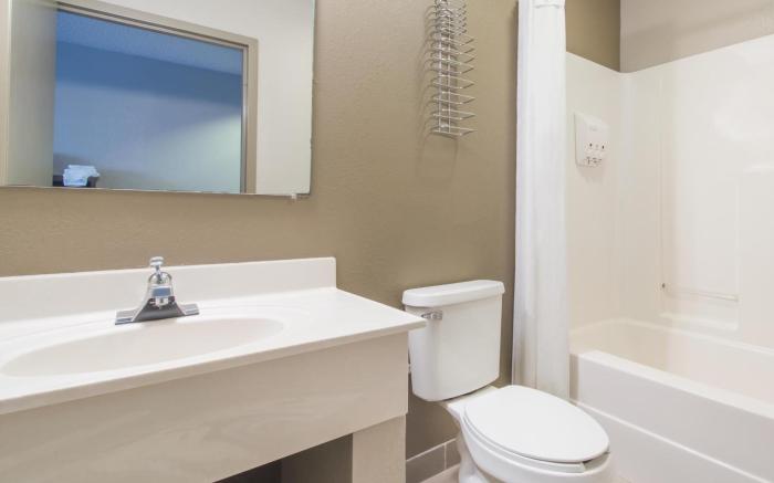 Super 8 by Wyndham Niagara Falls