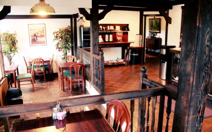 Auld Holland Inn
