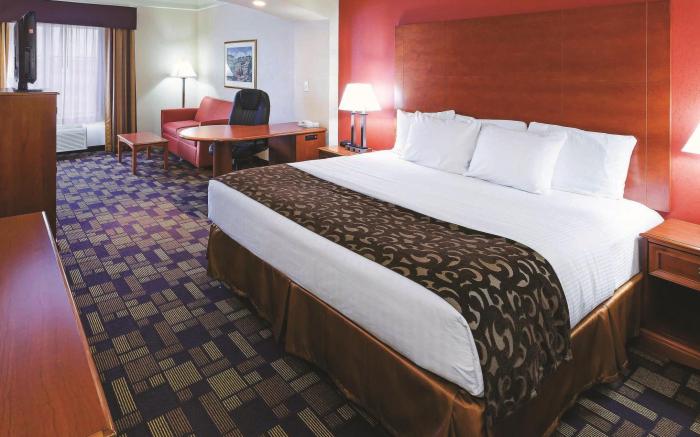 La Quinta Inn & Suites by Wyndham Seguin