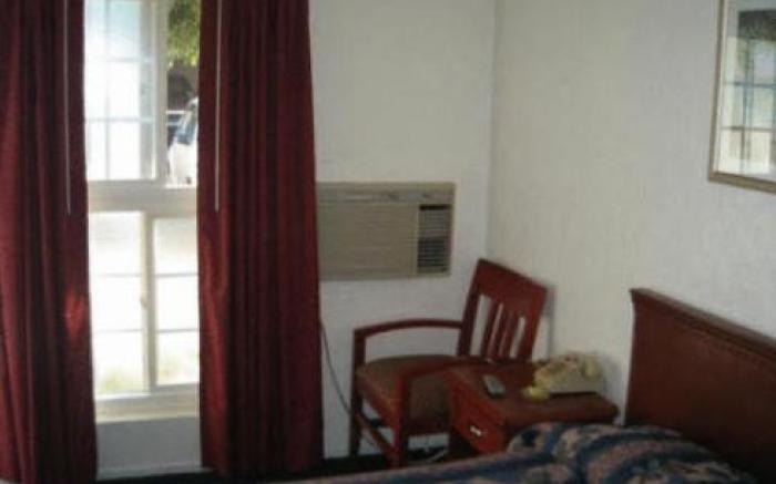 Seaside Motel