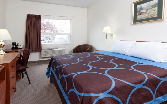 Super 8 By Wyndham Edmonton/West