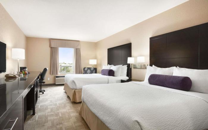 Days Inn by Wyndham Calgary Airport