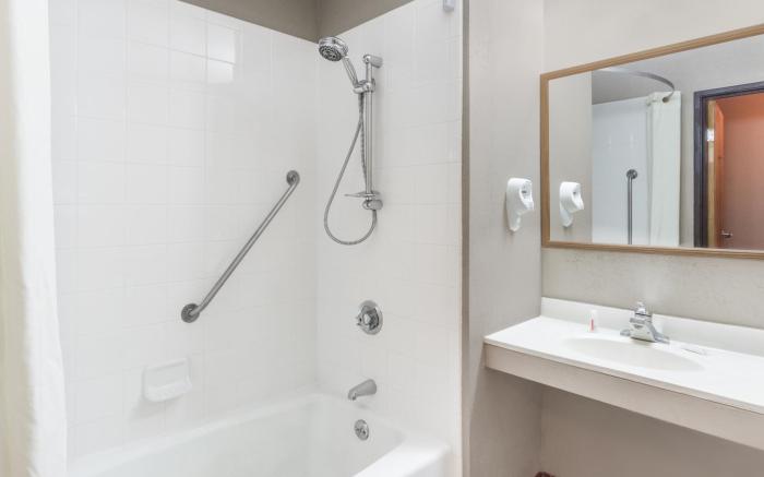 Super 8 By Wyndham Kenosha/Pleasant Prairie