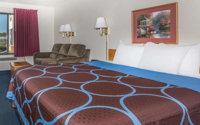 Super 8 By Wyndham Portage