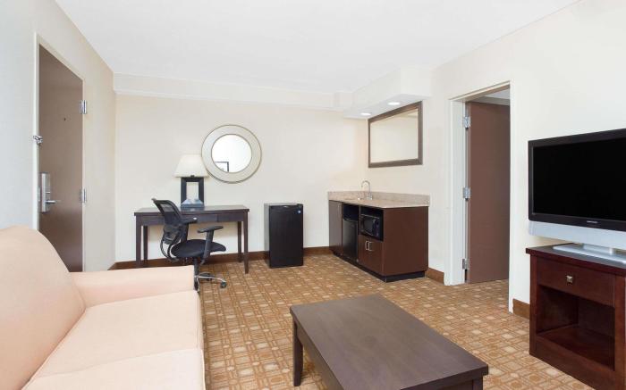 Baymont by Wyndham Augusta West