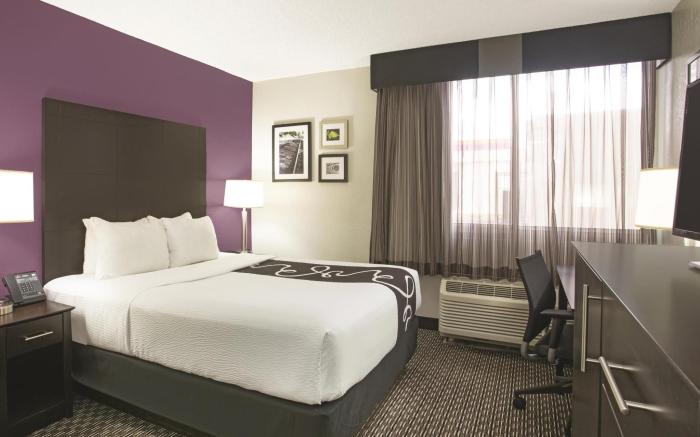La Quinta Inn & Suites by Wyndham Fort Lauderdale Tamarac