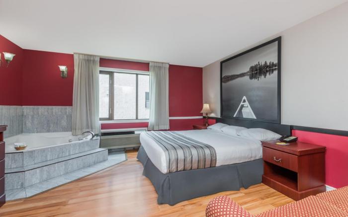 Super 8 By Wyndham Guelph