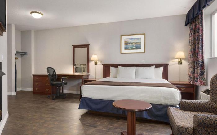 Days Inn by Wyndham Brockville